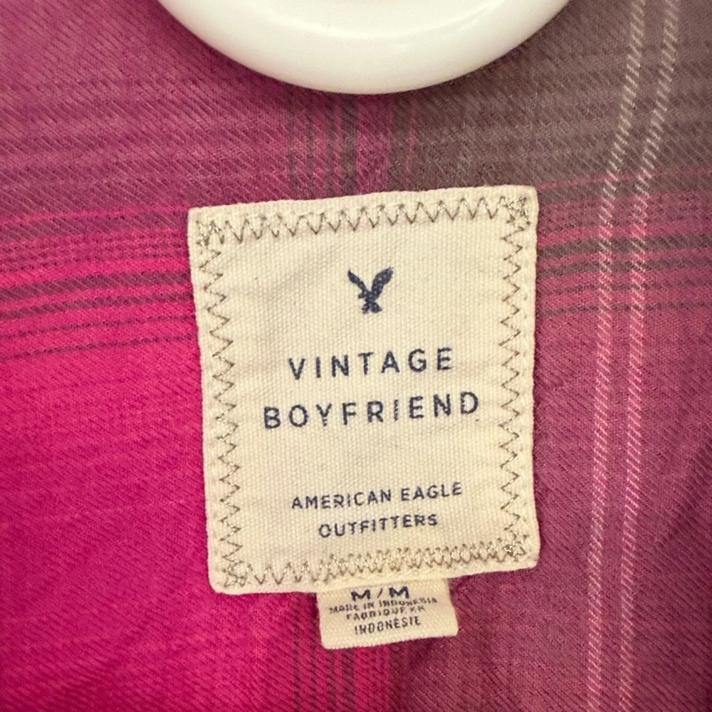 AEO Women's‎ Vintage Boyfriend Button Down Shirt